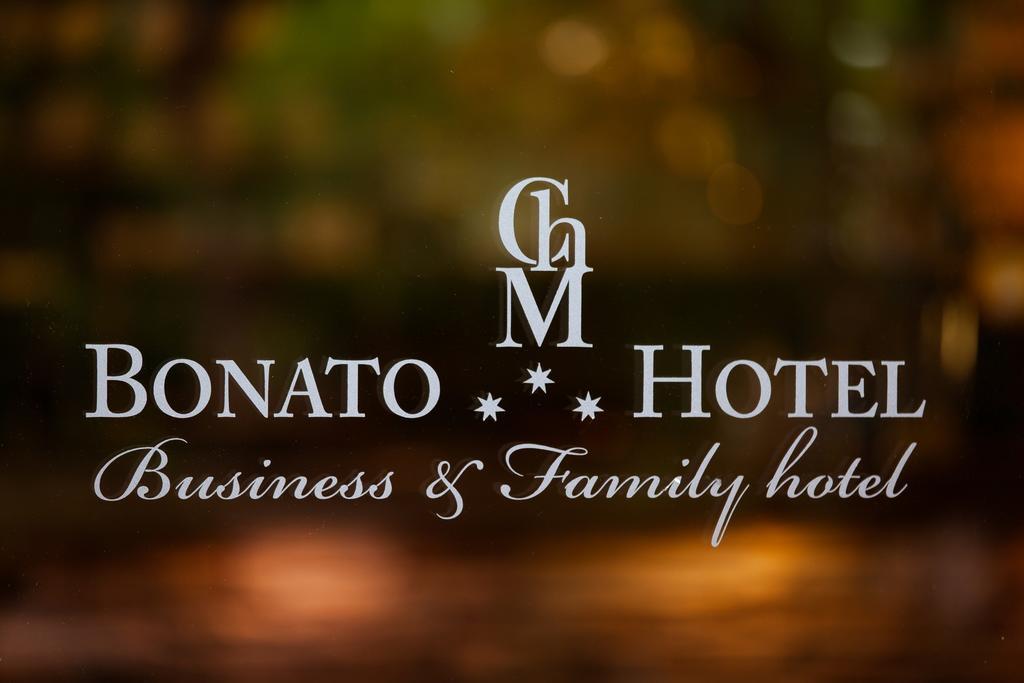 Bonato Hotel Náchod Buitenkant foto