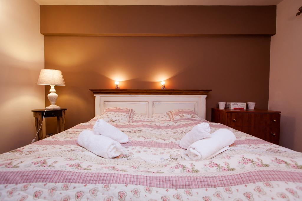 Bonato Hotel Náchod Buitenkant foto