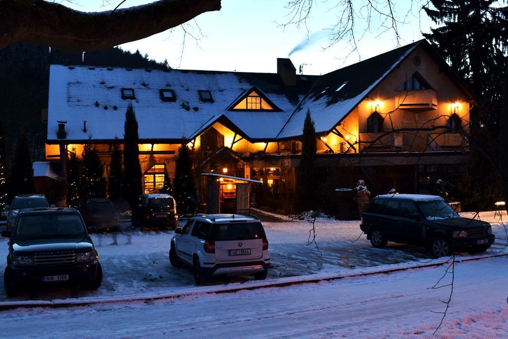 Bonato Hotel Náchod Buitenkant foto